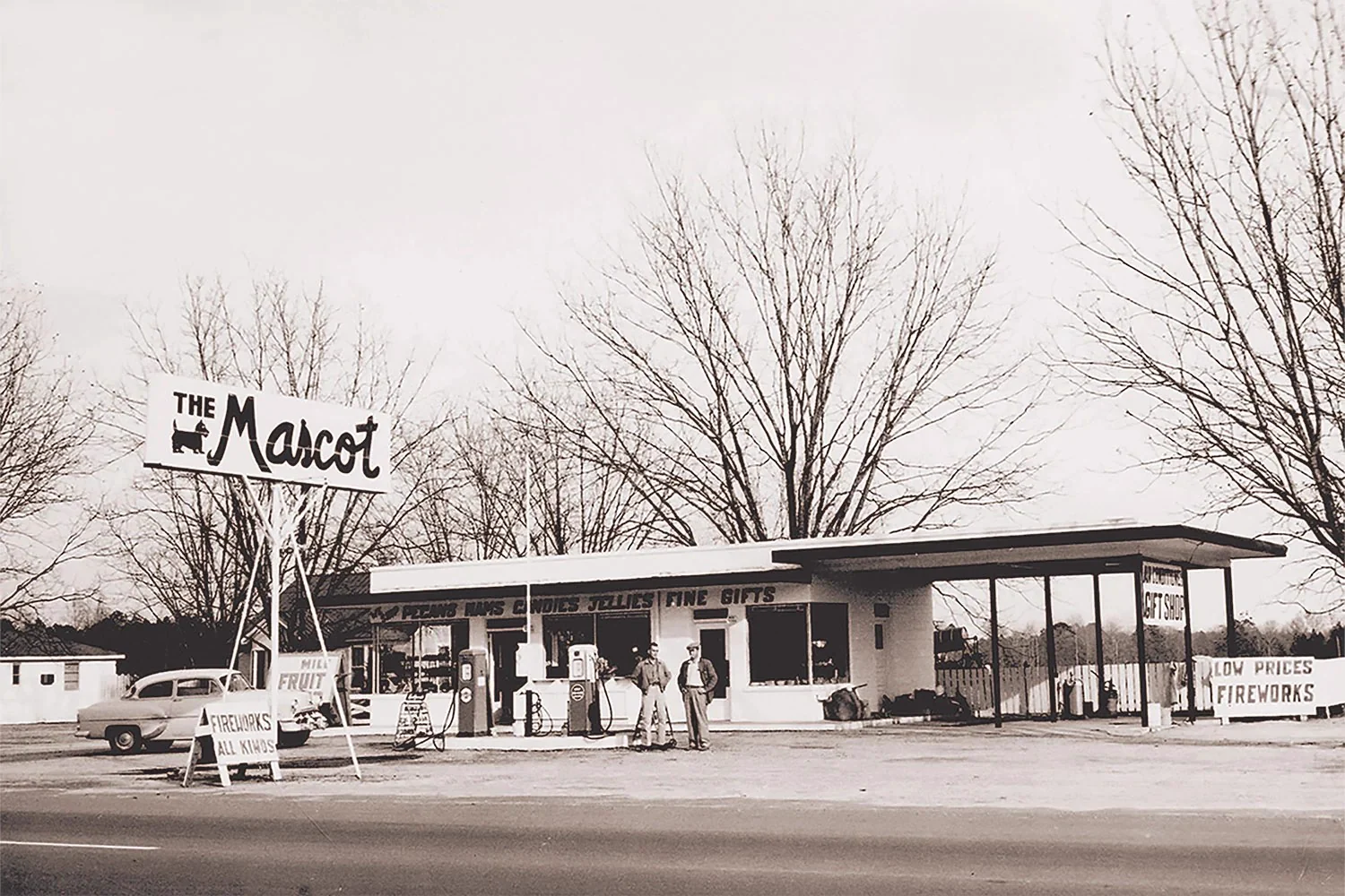 The original Mascot gas station and roadside stop on Highway 301, Glennville